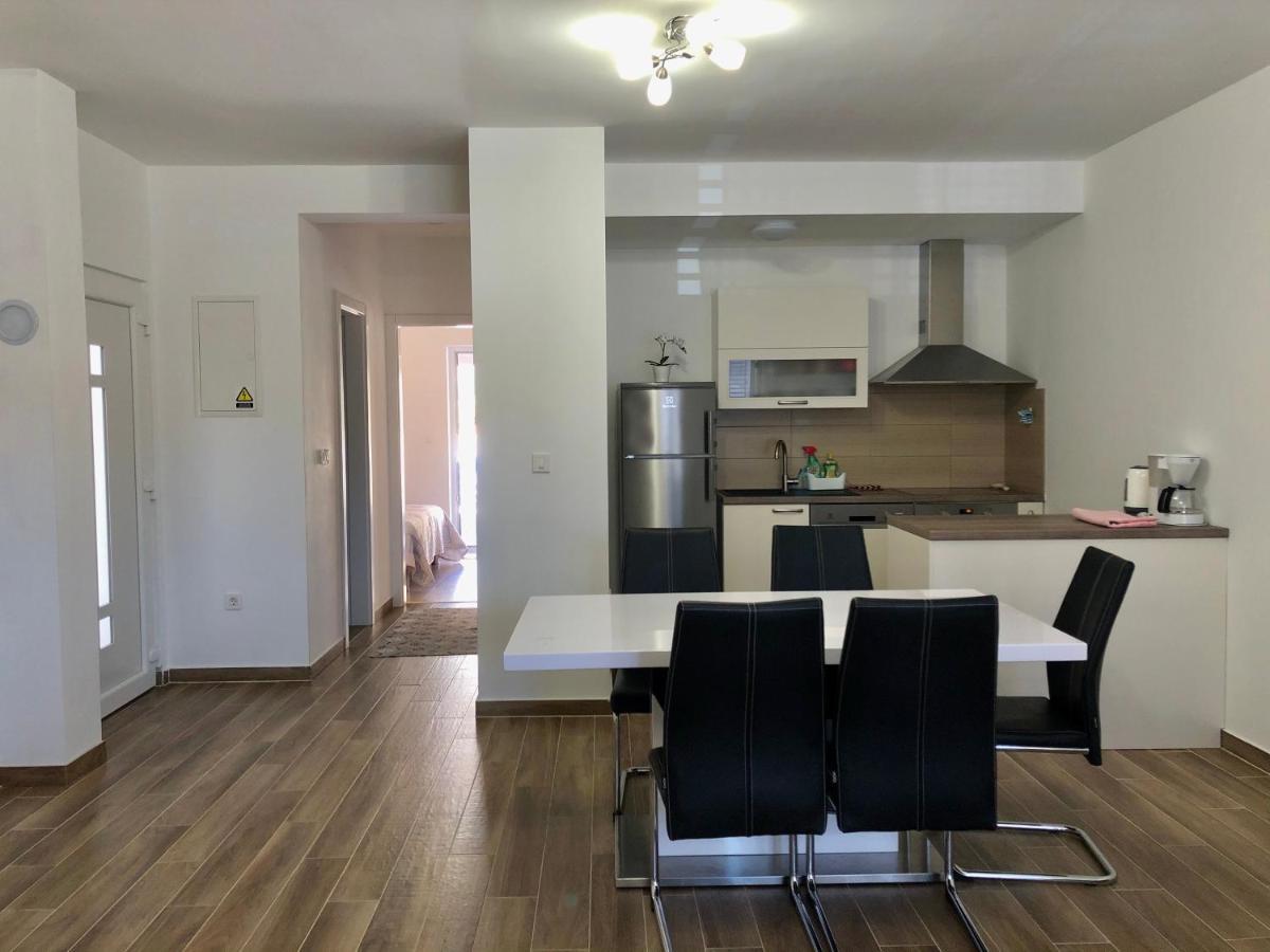 קרס Apartments Dona מראה חיצוני תמונה