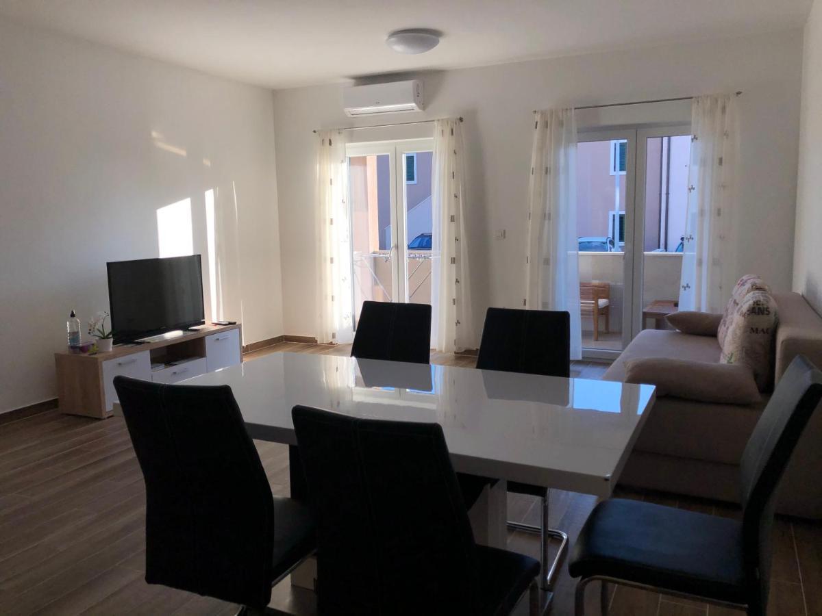 קרס Apartments Dona מראה חיצוני תמונה