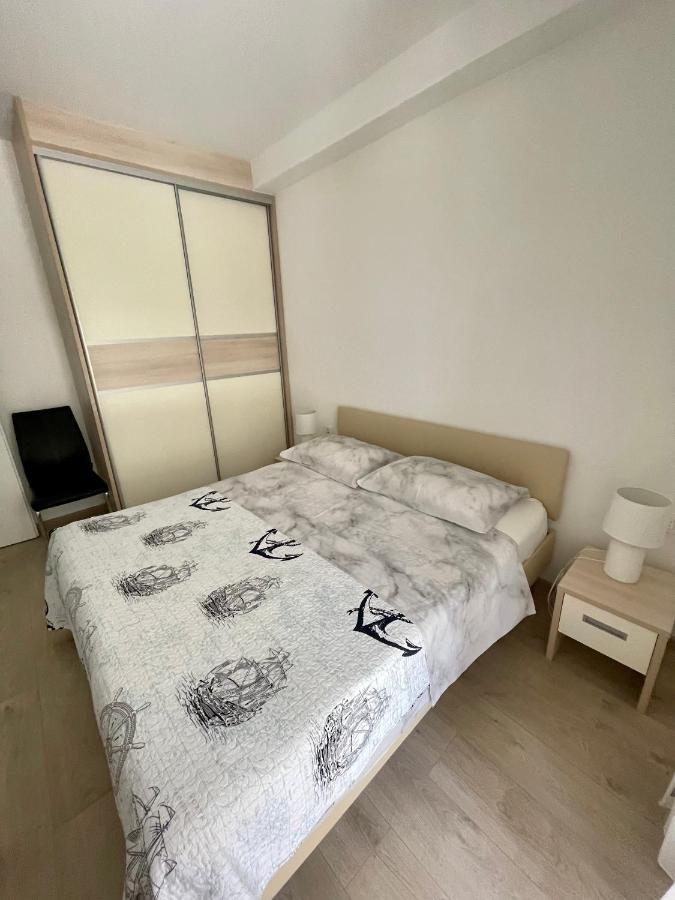 קרס Apartments Dona מראה חיצוני תמונה